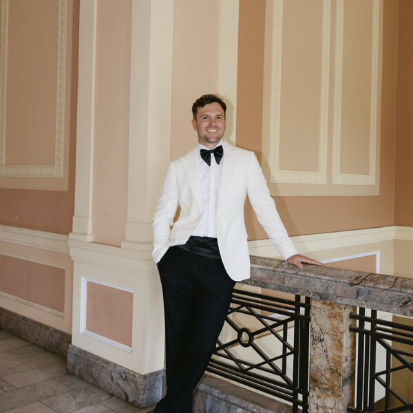 Groom Matt in his white dinner jacket, Made to measure by Rundle Tailoring